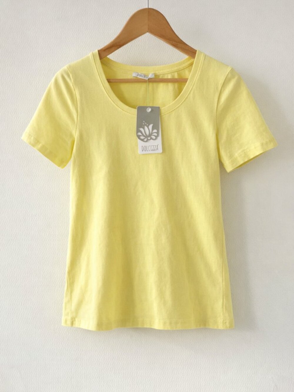 Dolcezza Yellow Scoop Neck Cotton Tee • Summer Essential • XS NWT - Picture 3 of 9